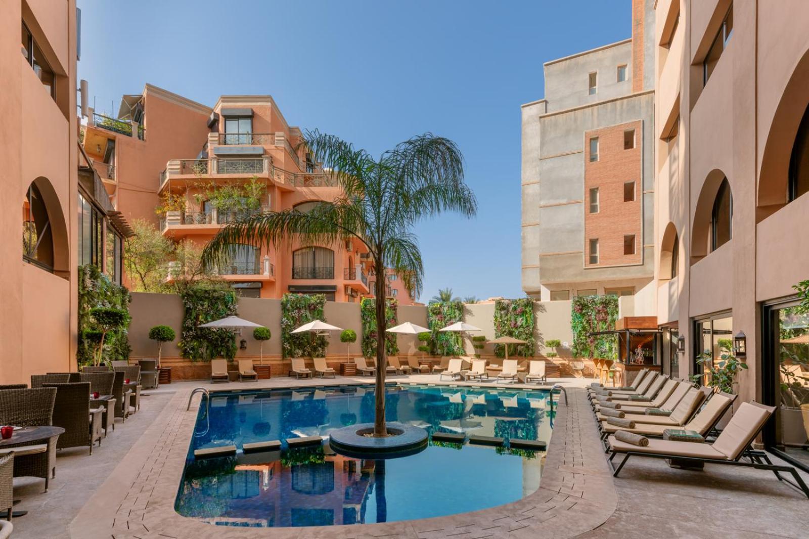 Hivernage Hotel & Spa Marrakesz Zewnętrze zdjęcie The swimming pool at the hotel